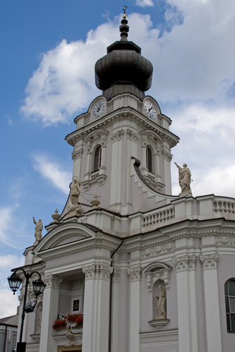 Basilica in Wadowice; architecture